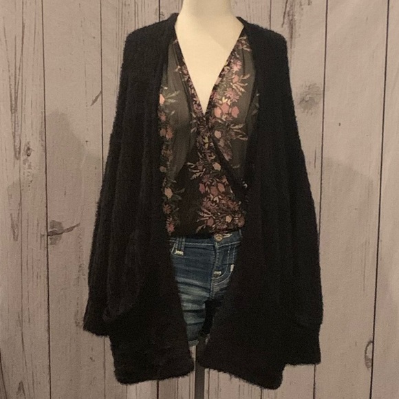 Women’s Red by BKE Cardigan Sweater - Picture 1 of 7